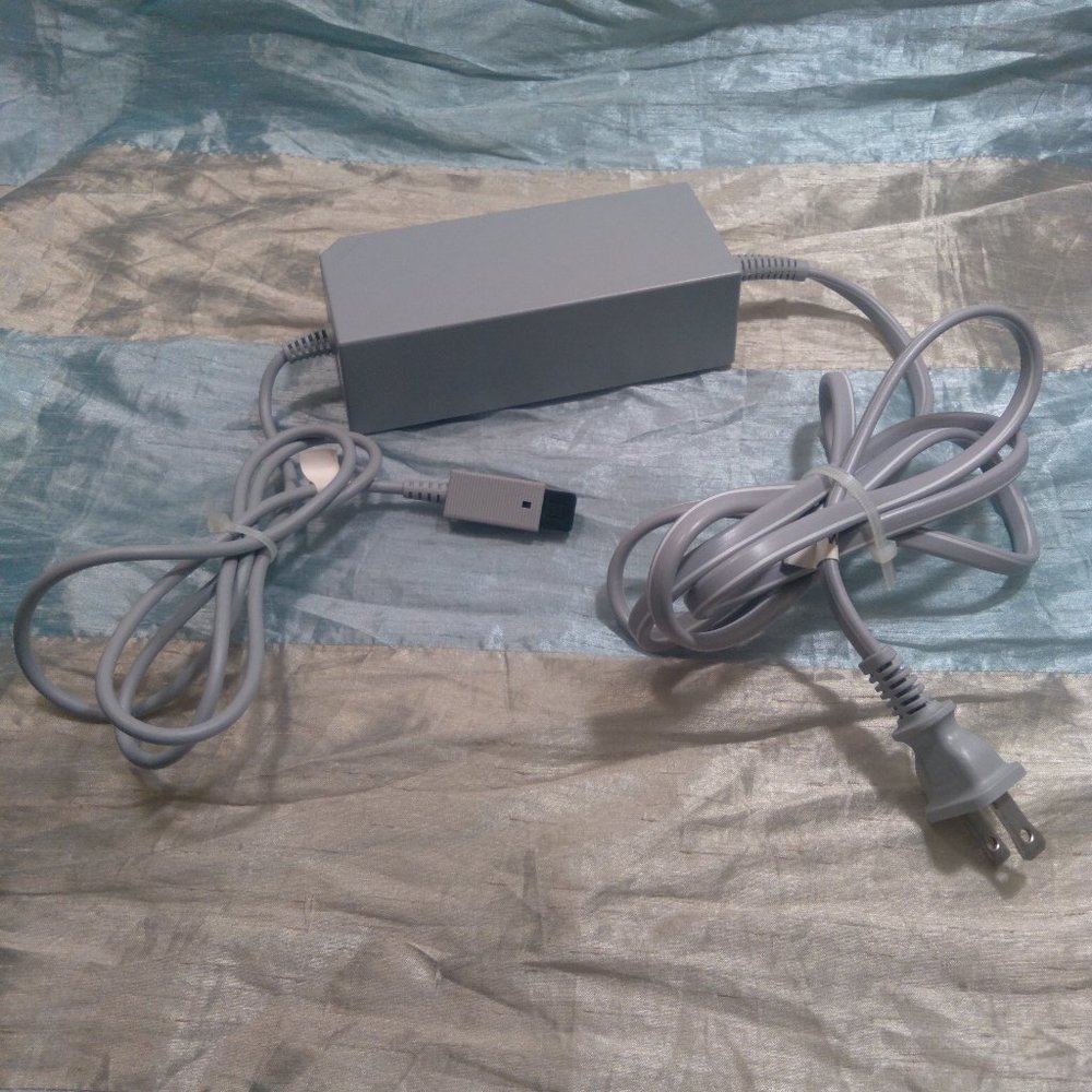 Original Wii AC Adapter RVL-002 (USA)